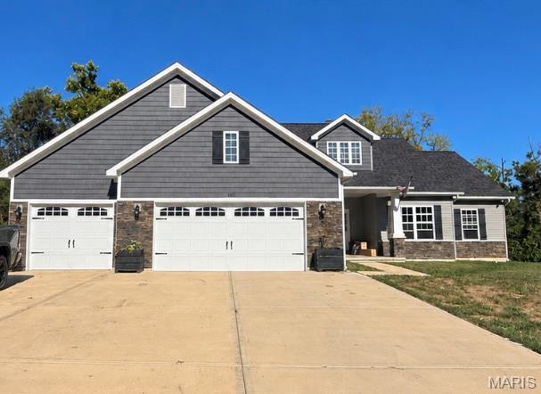 153 Arundel Drive Property Photo 1