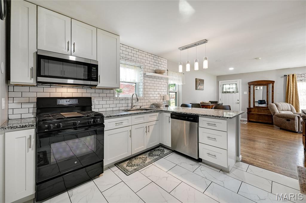 7912 Pembroke Drive Property Photo 10