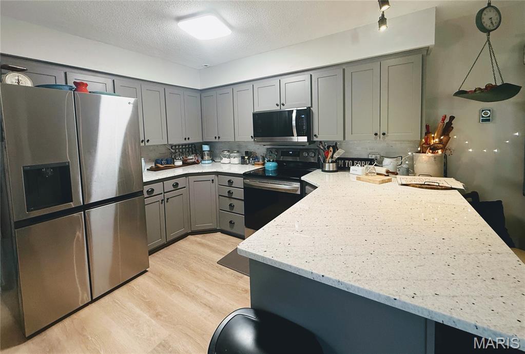 302 Park Plaza Property Photo 6