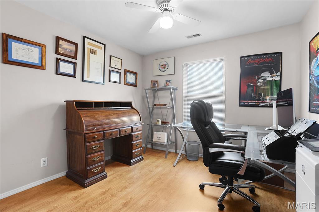 1503 Whispering Creek Drive Property Photo 21