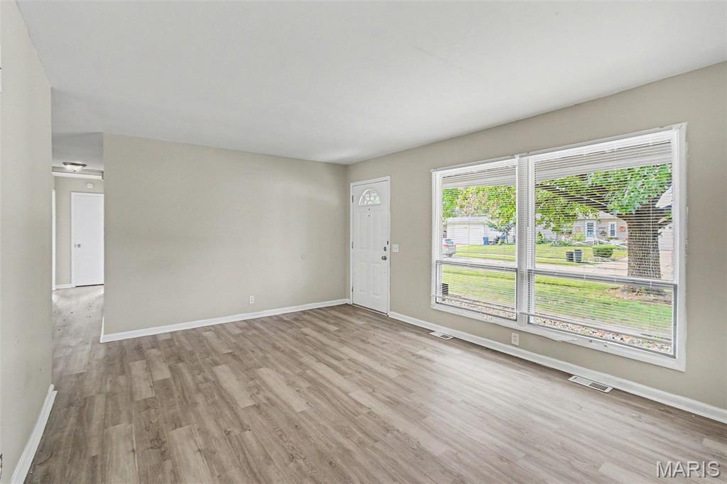735 Starlet Drive Property Photo 2