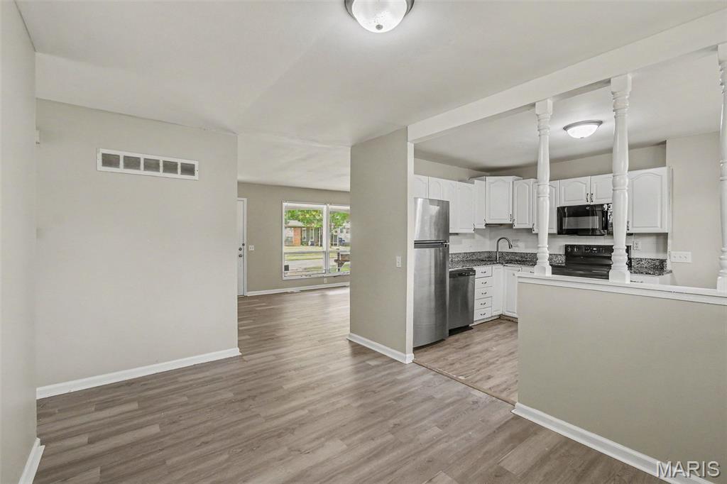 735 Starlet Drive Property Photo 4