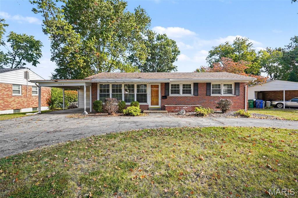 285 W Saint Anthony Lane Property Photo 1