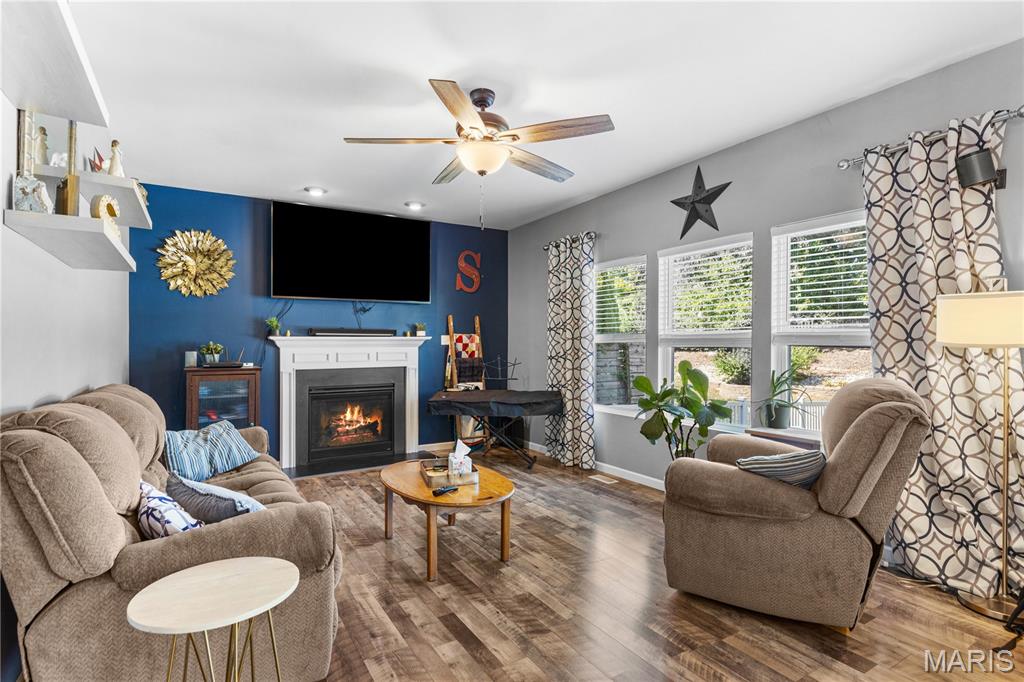 2542 Amber Willow Court Property Photo 3