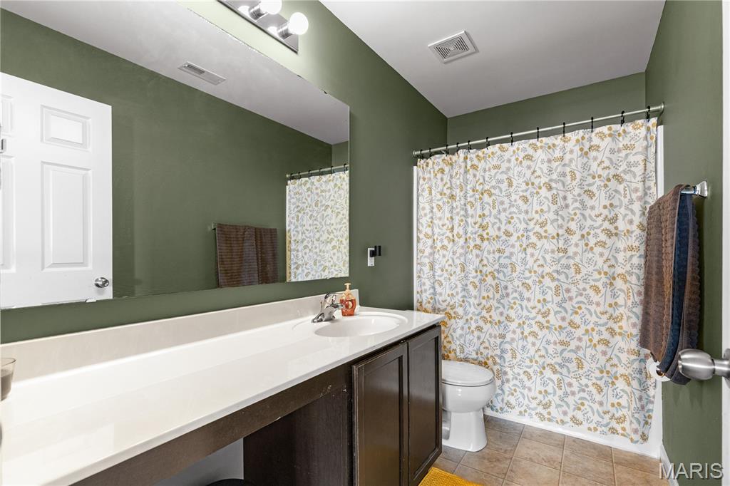2542 Amber Willow Court Property Photo 18