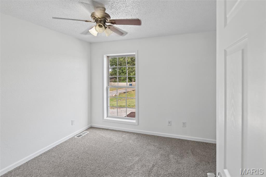 302 E Central Street Property Photo 19