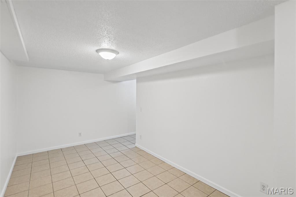302 E Central Street Property Photo 28