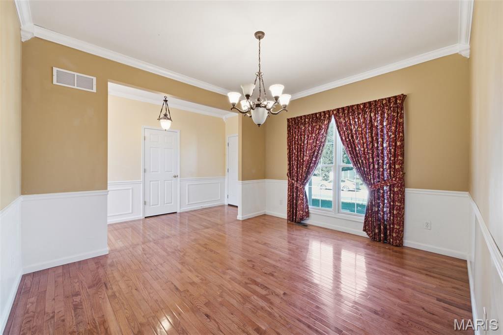 1615 Wainscott Court Property Photo 8