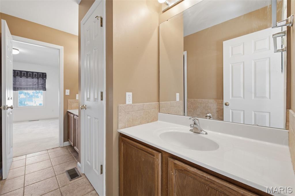 1615 Wainscott Court Property Photo 33