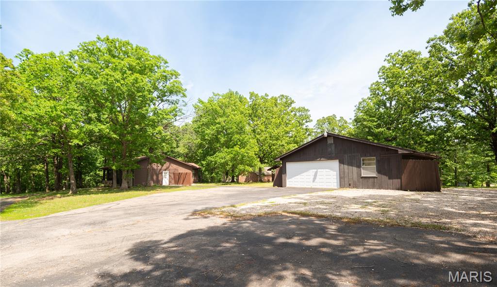 16590 Wayne D Property Photo 4