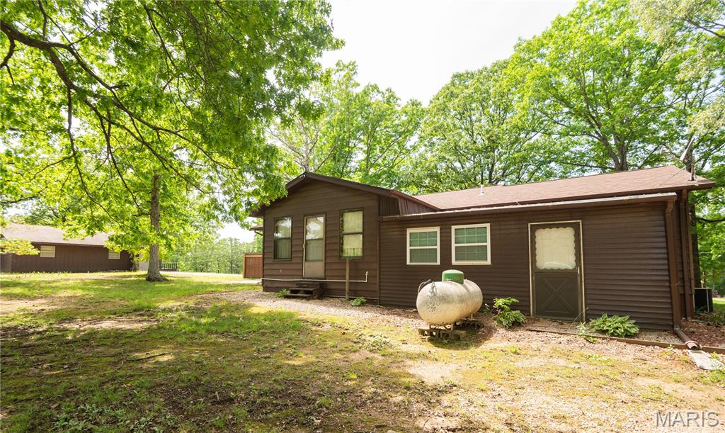 16590 Wayne D Property Photo 5