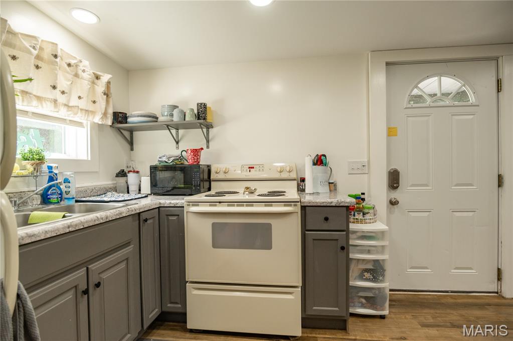 16590 Wayne D Property Photo 11