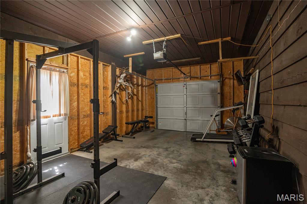 16590 Wayne D Property Photo 19