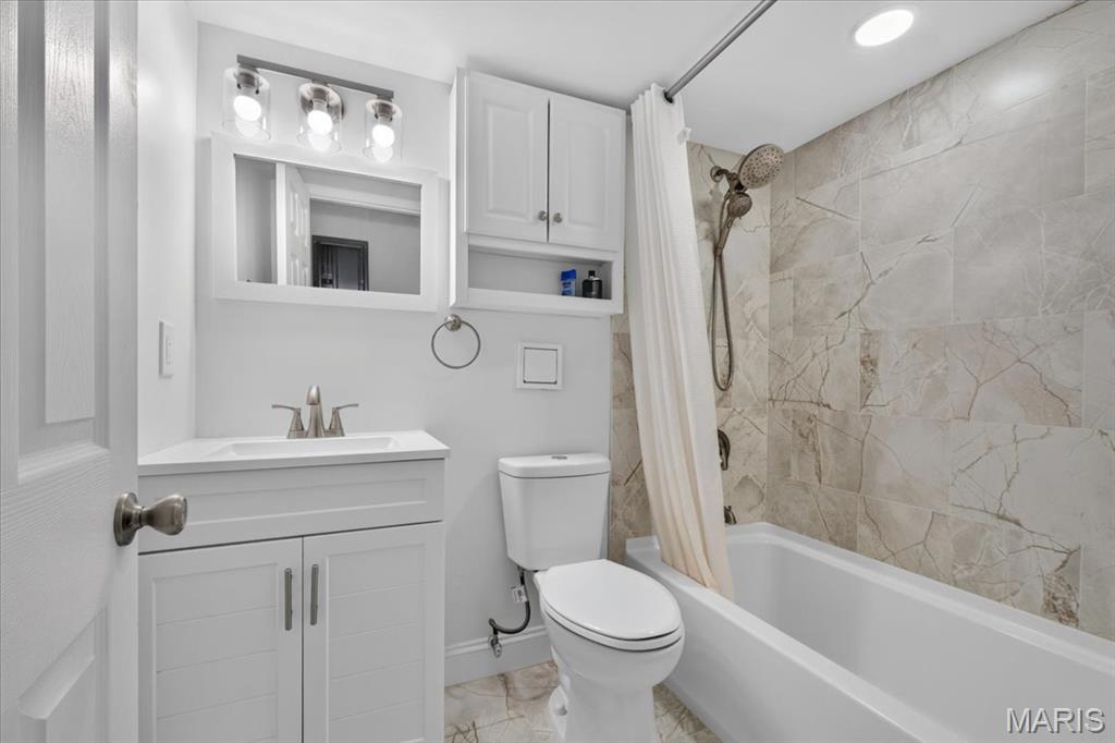 10401 Briarbend Drive 2 Property Photo 22
