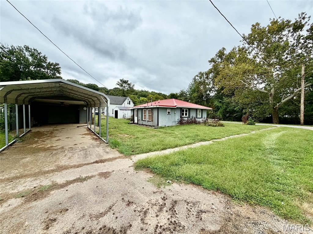 423 Water Street Property Photo 5