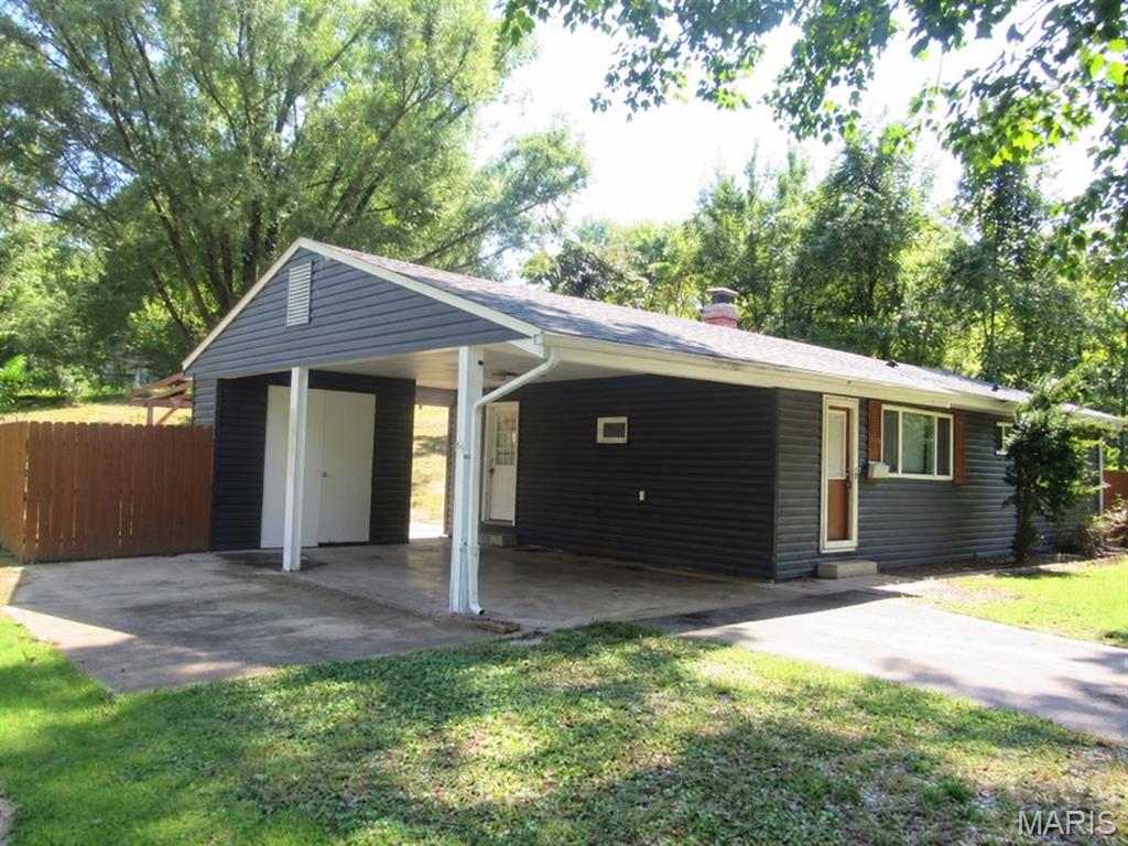 6022 Midway Circle Property Photo 1