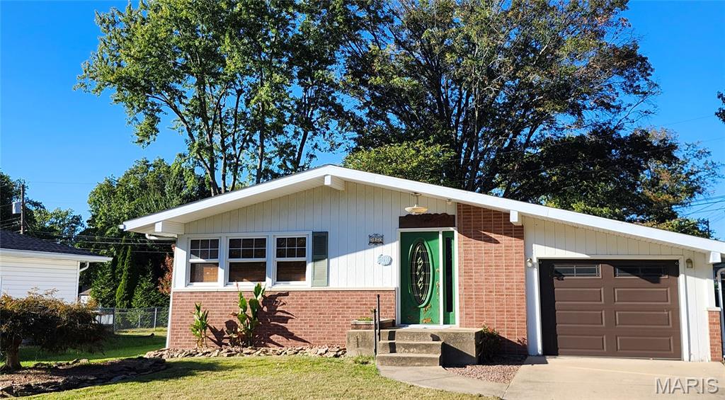 2125 Saint Michael Court Property Photo 1