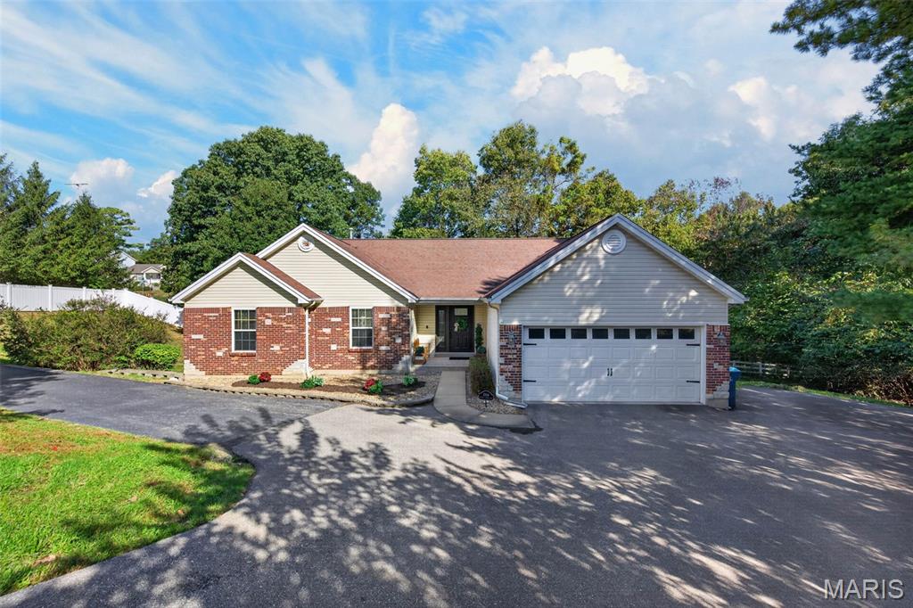 1004 Sulphur Spring Road Property Photo 1