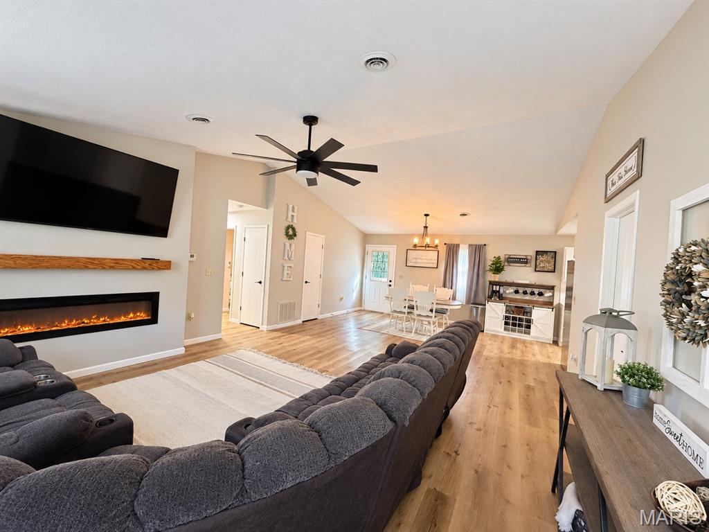 16420 Twilight Drive Property Photo 3