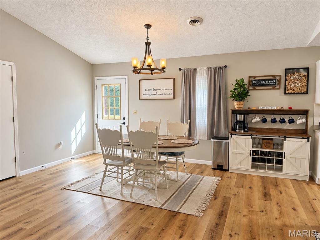 16420 Twilight Drive Property Photo 8