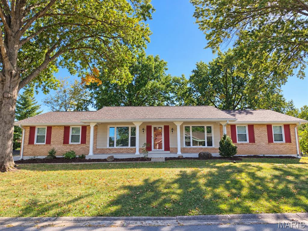 17 Savoy Drive Property Photo 1