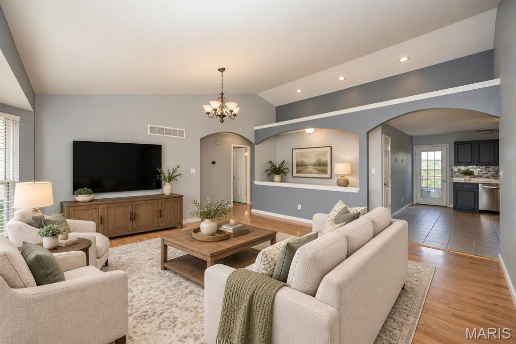 17 Stephen Avenue Property Photo 3