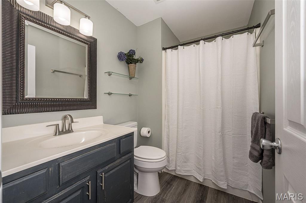 17 Stephen Avenue Property Photo 14