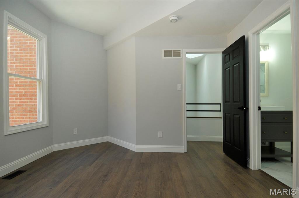 4520 W Pine Boulevard 8 Property Photo 35