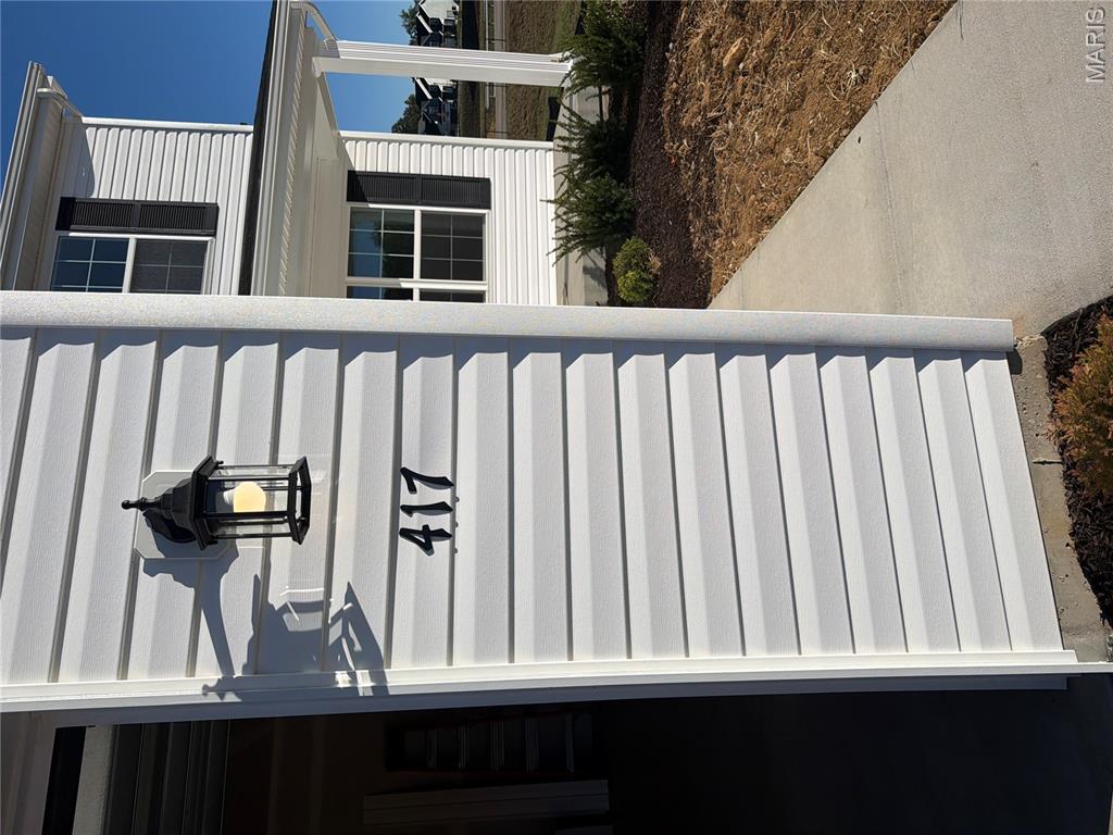 417 Yellow Rose Court Property Photo 12