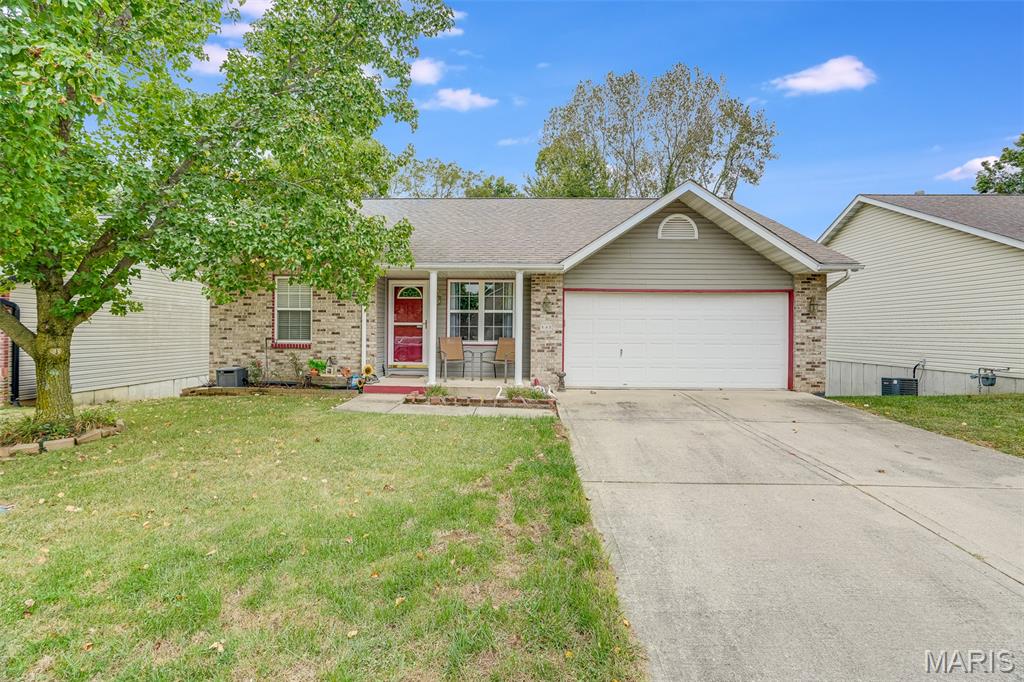 648 High School Street Property Photo 1