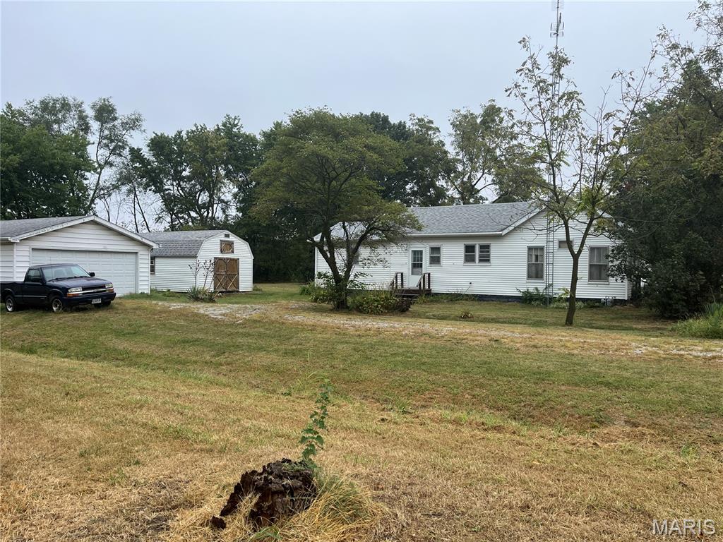 403 E State Street Property Photo 1