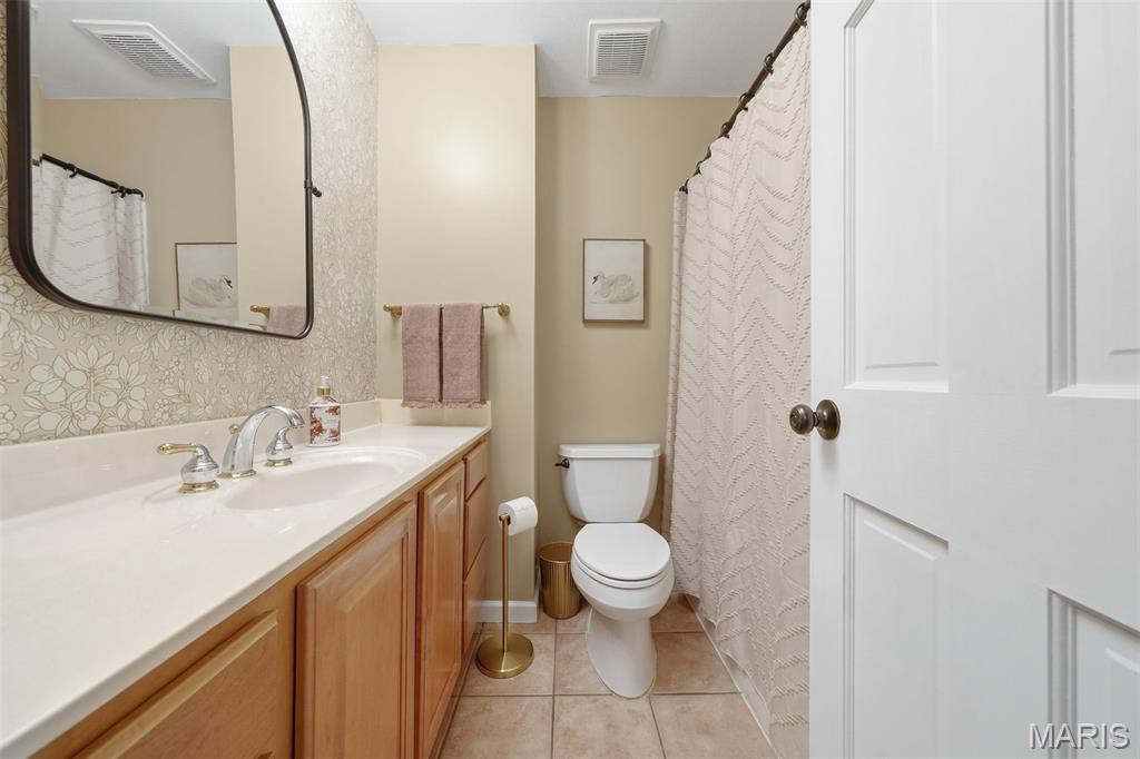 237 Mar El Court Property Photo 18