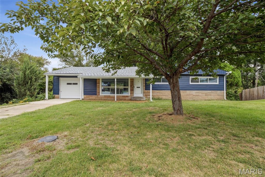 7109 Fernbrook Drive Property Photo 1