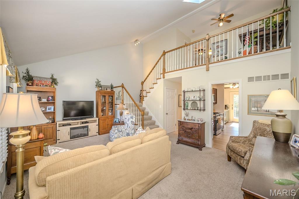 1077 Brooksgate Manor Drive Property Photo 9