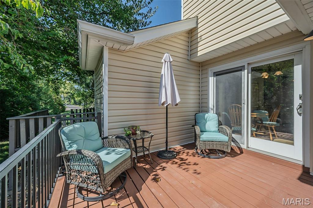 1077 Brooksgate Manor Drive Property Photo 15