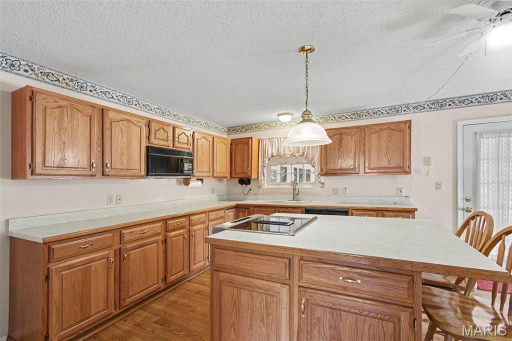3607 Swan Circle Property Photo 12