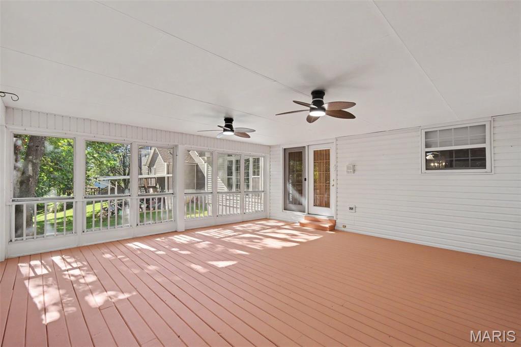 3607 Swan Circle Property Photo 20