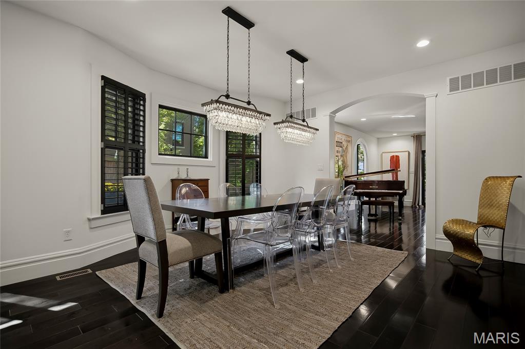 140 Linden Avenue Property Photo 8