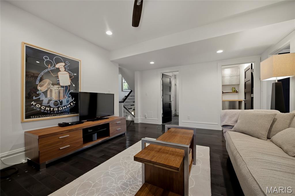 140 Linden Avenue Property Photo 25