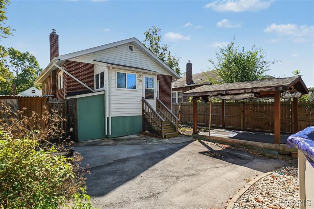 3517 Dix Avenue Property Photo 15