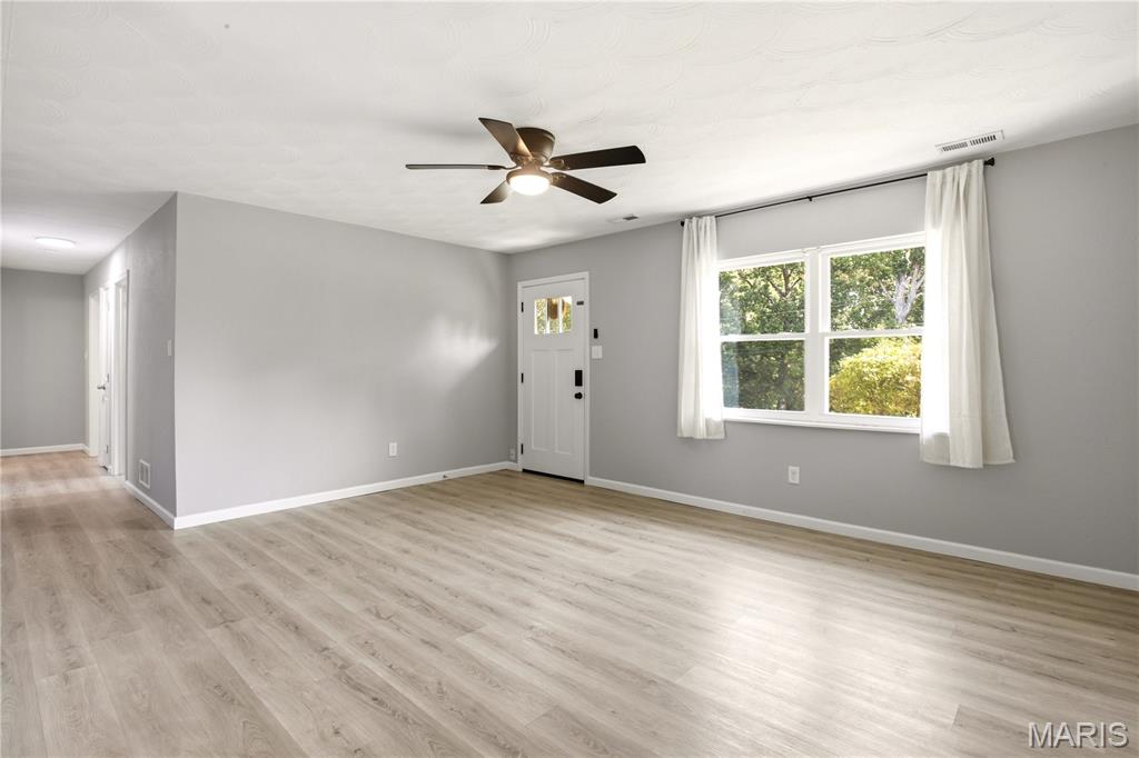 7931 White Oak Drive Property Photo 3