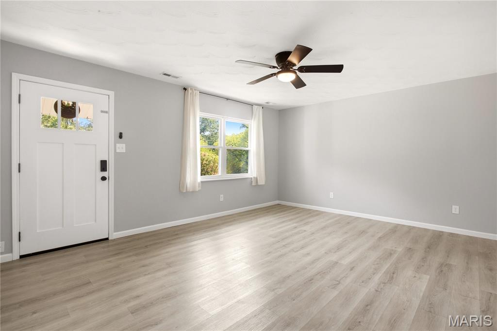 7931 White Oak Drive Property Photo 4