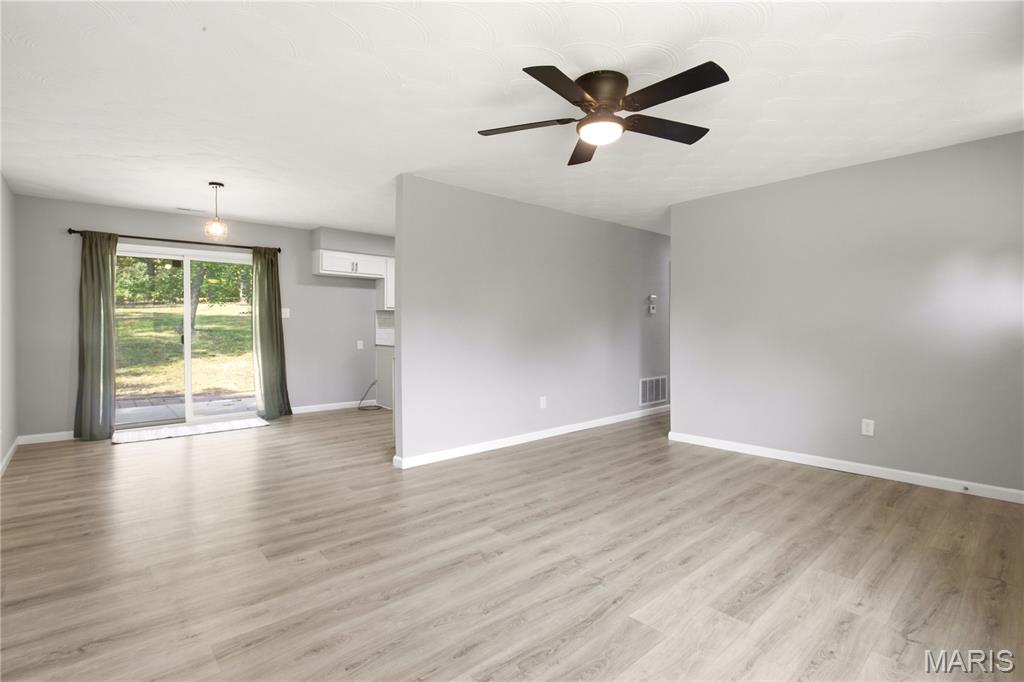7931 White Oak Drive Property Photo 5