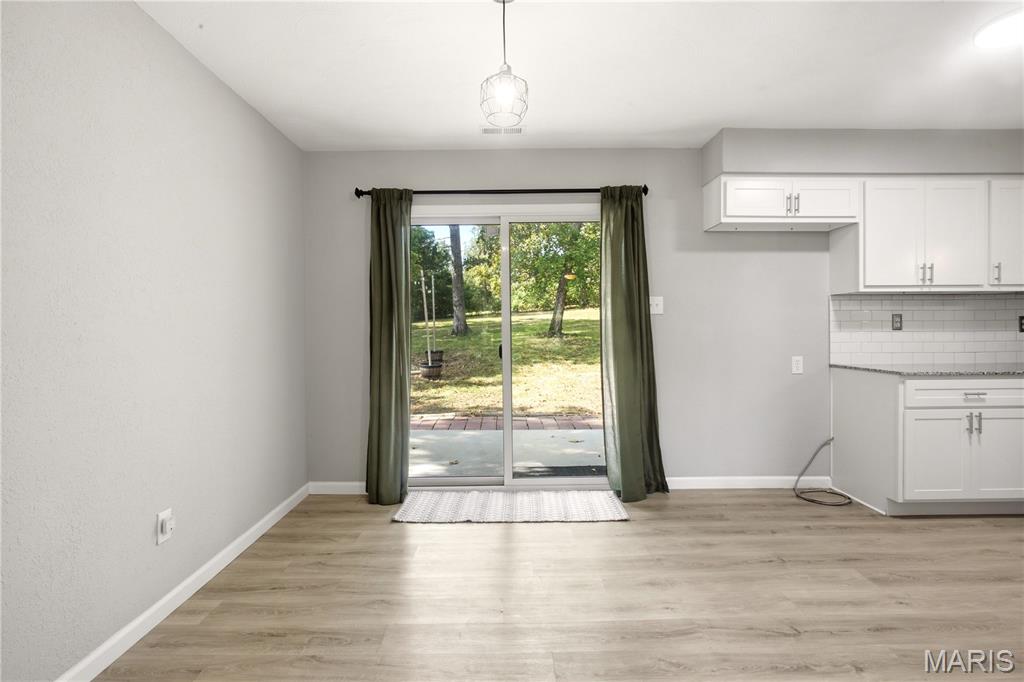 7931 White Oak Drive Property Photo 6