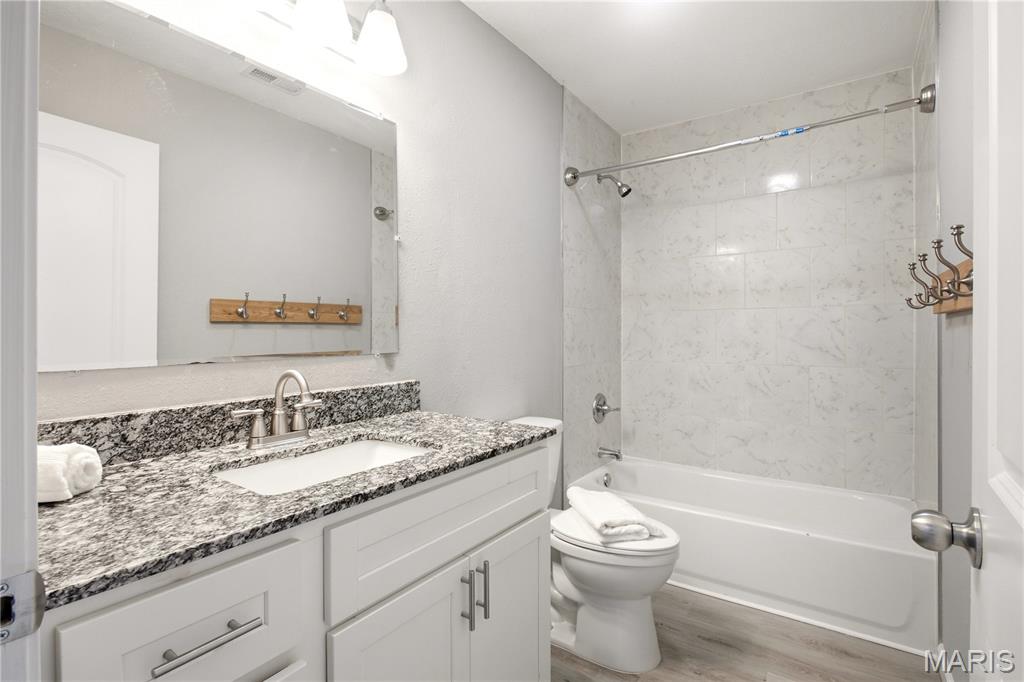 7931 White Oak Drive Property Photo 13