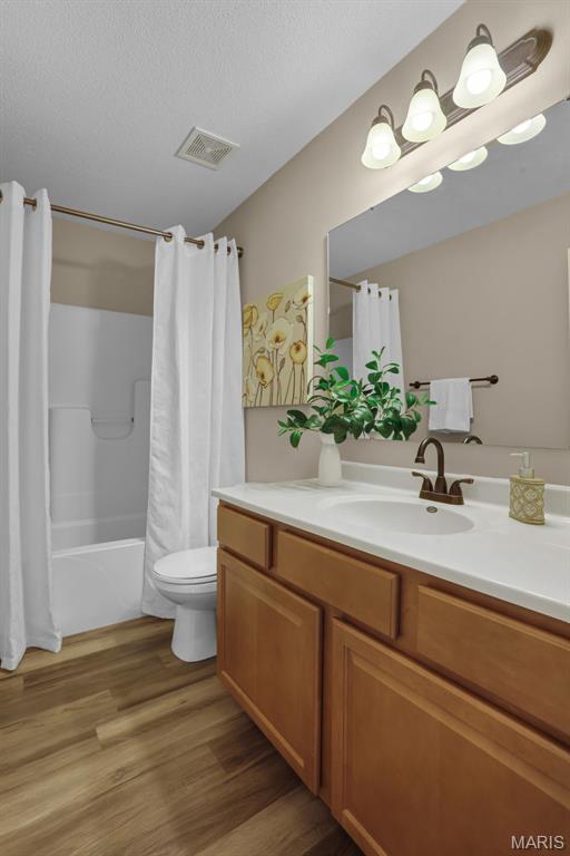 1876 Wellington Lane Property Photo 26