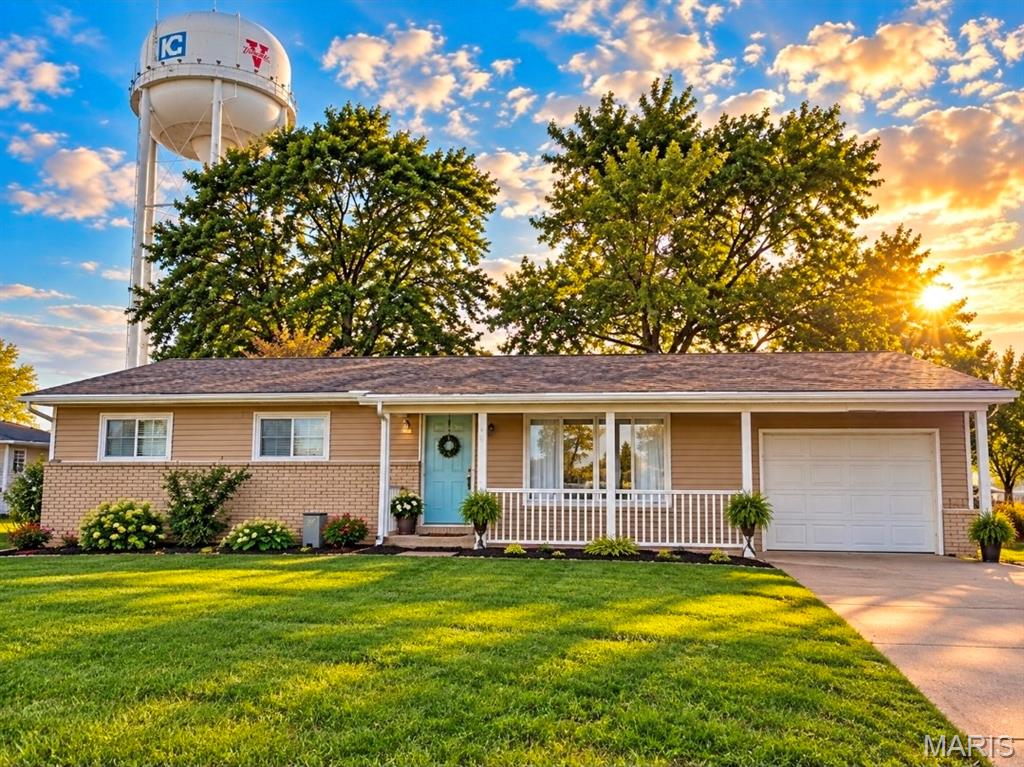 2019 W Fillmore Street Property Photo 1