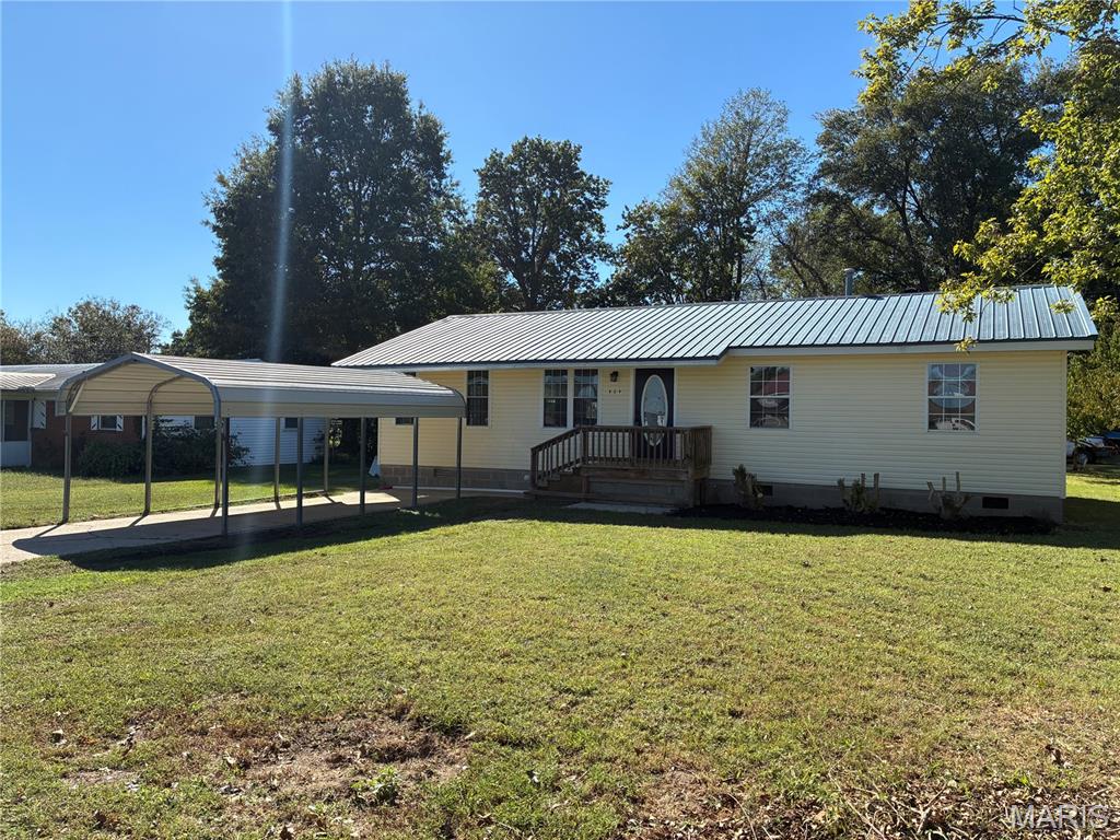 909 E. Almar Property Photo 1
