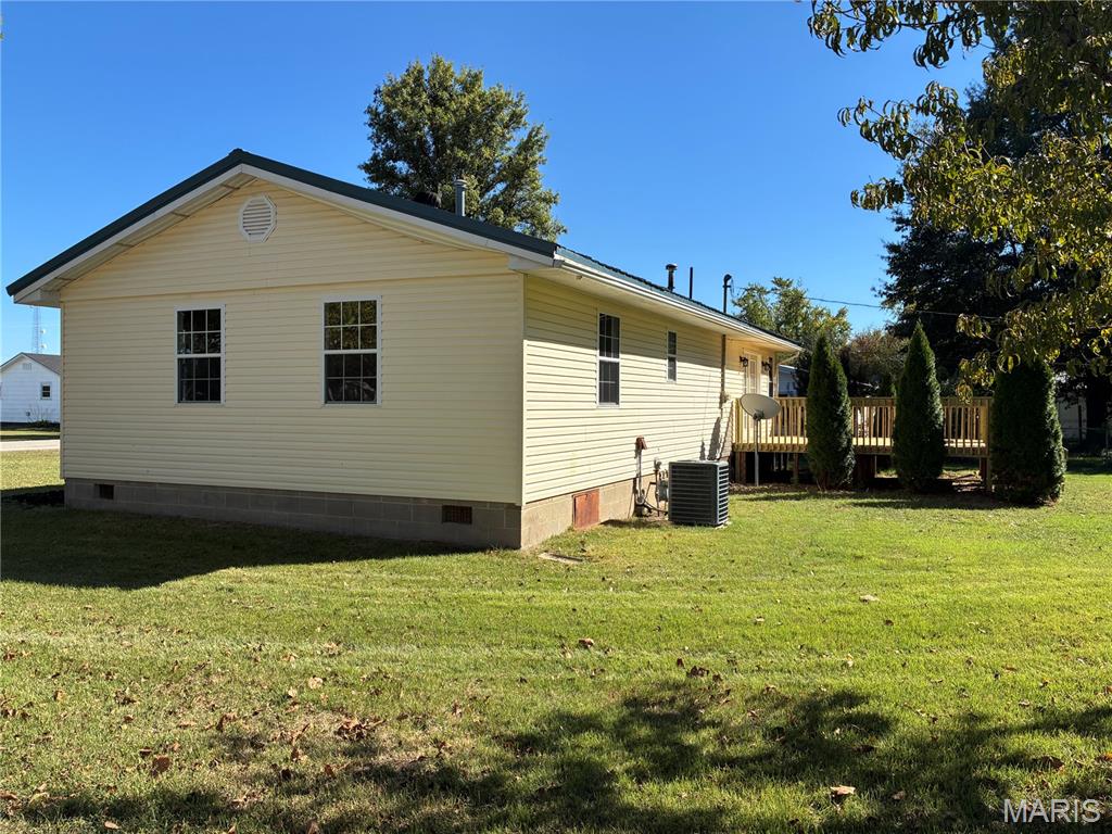 909 E. Almar Property Photo 5