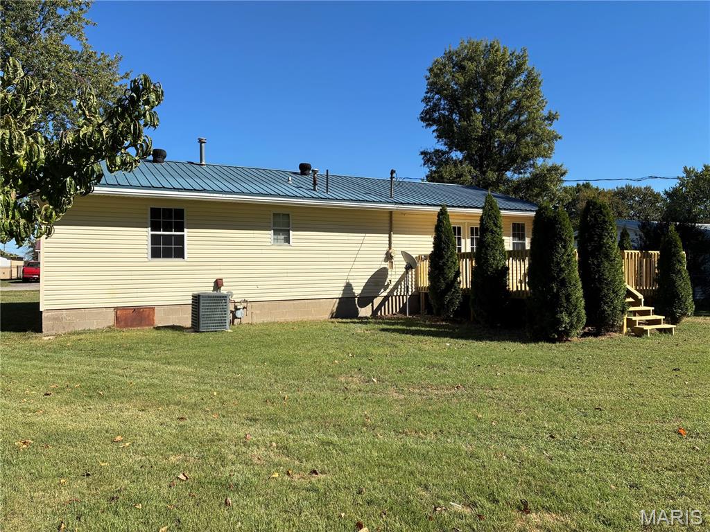 909 E. Almar Property Photo 6